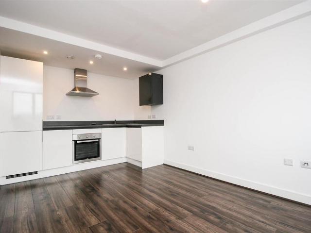 Fabrick Square, Birmingham 1 bed apartment to rent £880 pcm £203 pw