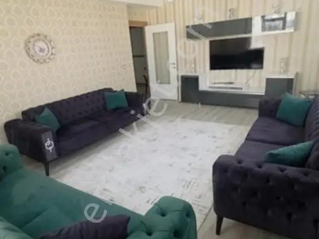 Fabrika Mahallesinde Ana Cadde Üzerinde Satılık 3+1 Daire