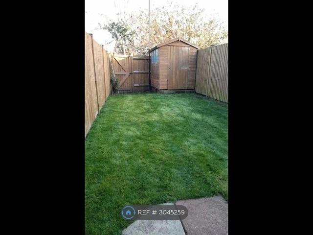 Factory Road, Northfleet, Gravesend DA11, 3 bed terraced house to rent, £1,600 pcm | PrimeLocation