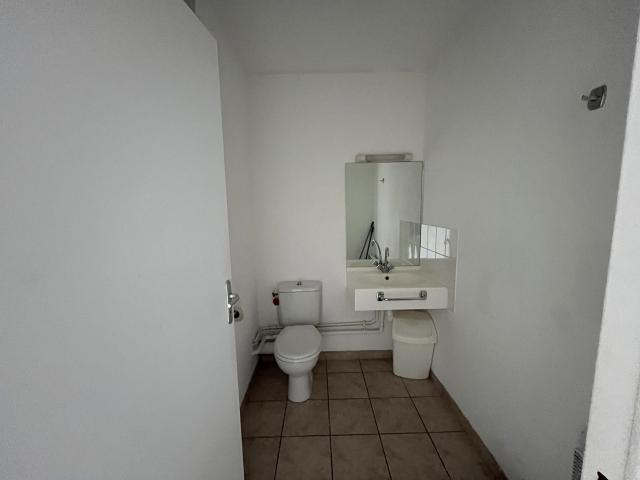 FACULTE TREFILERIE / F1 MEUBLE DISPONIBLE DE SUITE