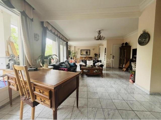 Face au Parc de la Tête d'Or – Appartement familial de 150 m² avec fort potentiel