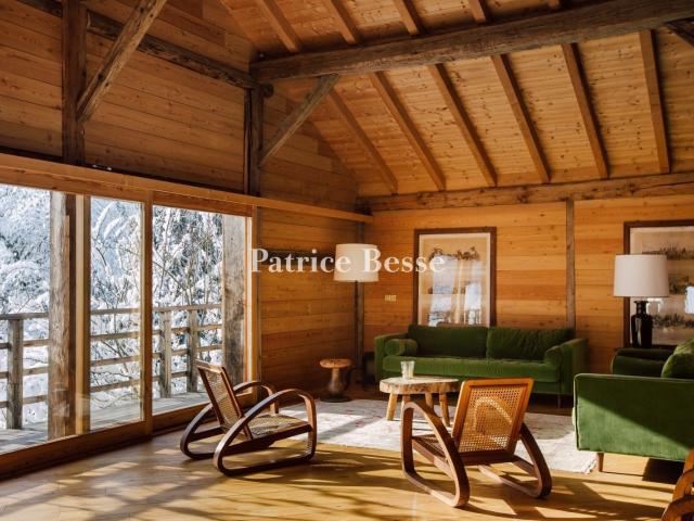 Face à la montagne, en Haute Savoie, un authentique chalet d. 350m² Morzine Avoriaz