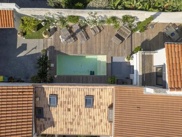 Face à la mer – Villa pieds dans l’eau avec accès privé à la Méditerranée
