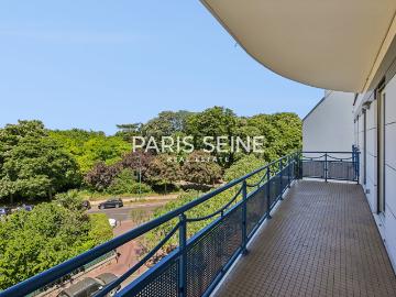 FACE BOIS DE VINCENNES* LUMINEUX 3 PIÈCES AVEC 2 BALCONS ET PK* EXCELLENT É