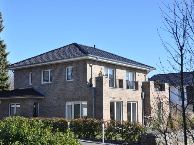 Fachberatung vom Maurermeister, Bauen Sie auf unsere Kompetenz, Massivbauweise, Festpreis, Individuelle Planung