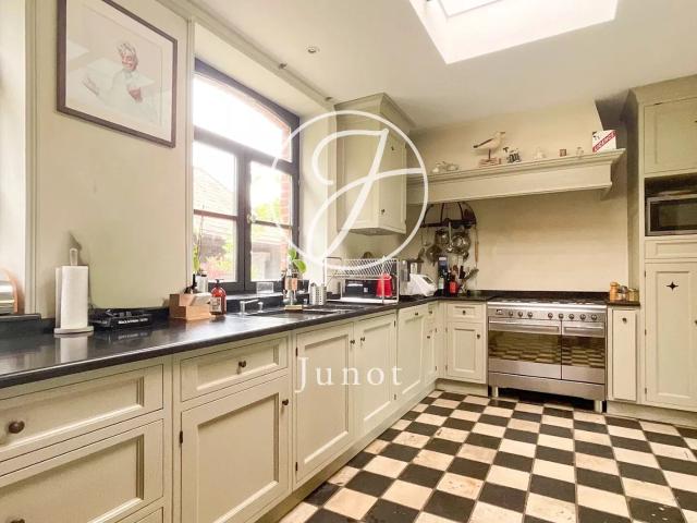 FACHES THUMESNIL – Propriété de caractère 8 pièces 250m² 4