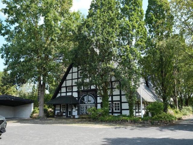 Fachwerkhaus plus Wohnhaus gewerbliche Nutzung