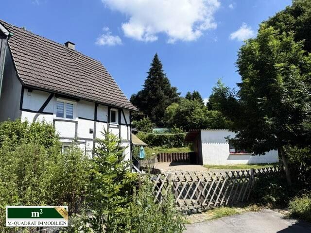 Fachwerkidylle im Doppelpack schönes Gartengrundstück mit zwei vermieteten Häusern zu verkaufen!