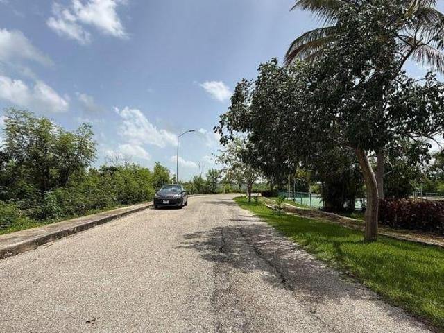 Facilidades de pago en lote en venta en Residencial Aldea Conkal, Yaxkukul