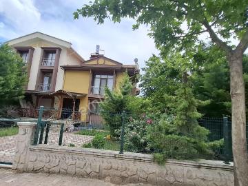 Fadim Cam Gayrimenkul Den İstiklal Mh. Satılık Müstakil Tripleks Ev