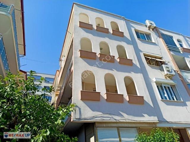 Fahrettin Altay Mahallesi'nde 3+1 Geniş Kiralık Daire