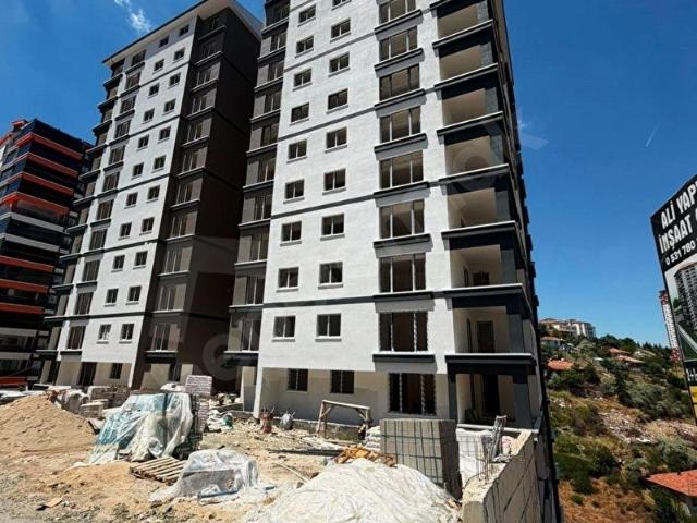 FAHRİ KORUTÜRK'TE SIFIR BİNADA ARA KAT 3+1 SATILIK DAİRE !
