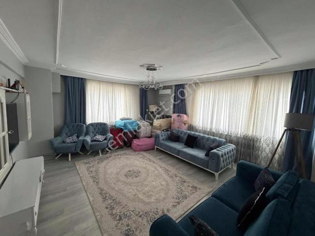 Faik Usta 3+1 140m2 Çift Balkonlu Arakat Ön Cephe Daire