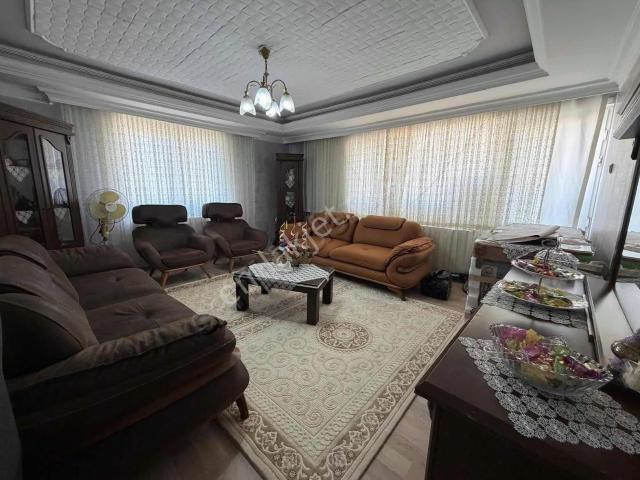 Faik Usta 3+1 160 M2 Geniş Ferah Daire
