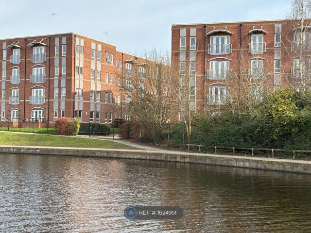 Failsworth, Manchester M35, 2 bed flat to rent, £1,025 pcm | PrimeLocation