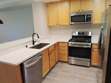 Fair Oaks Blvd Apt 132