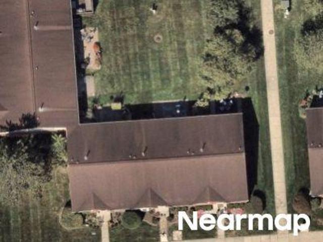 Faircrest Dr