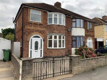Fairbourne Road, Leicester LE3, 3 bed property to rent, £1,195 pcm | PrimeLocation