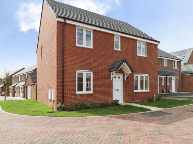 Fairburn Close, Market Harborough 4 bed detached house to rent £1,750 pcm £404 pw