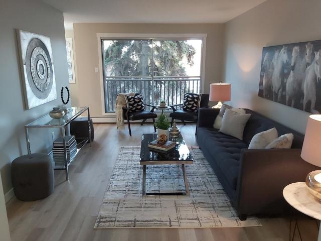 Fairgreen Gardens 1+Den Apartment for Rent