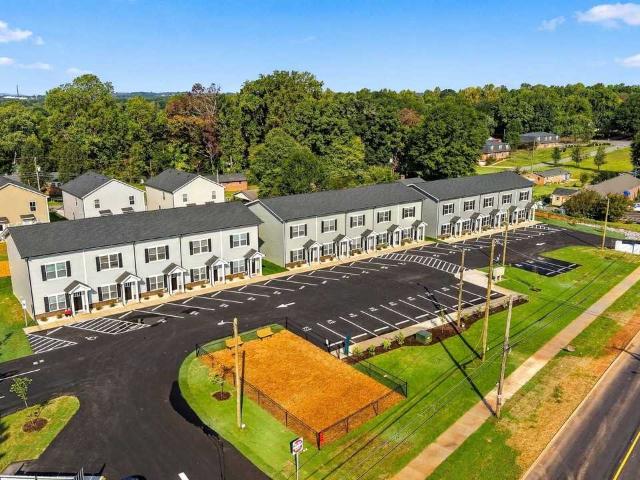 Fairgrove Townhomes – New 2 BR / 1.5 BA Townhomes in Conover, NC 2 Bedroom Home for Rent at 1324 Fairgrove Church Rd Se, Conover, NC 28613