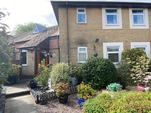 Fairdown Close, Winchester, SO23 1 bed flat to rent £1,100 pcm £254 pw
