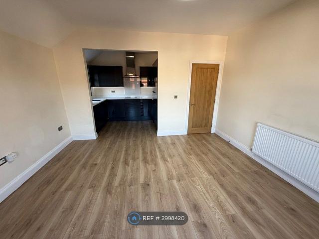 Fairdene Road, Coulsdon CR5, 1 bed flat to rent, £1,400 pcm | PrimeLocation
