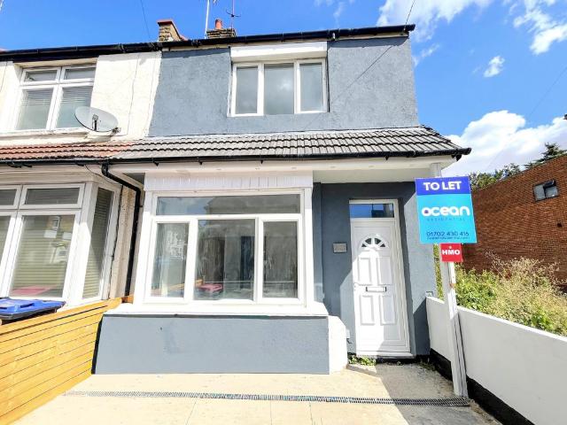 Fairfax Drive, Westcliff on Sea SS0 1 bed house of multiple occupation to rent £750 pcm £173 pw