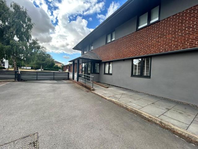 Fairfax House, Wetherby LS22 2 bed apartment to rent £1,025 pcm £237 pw