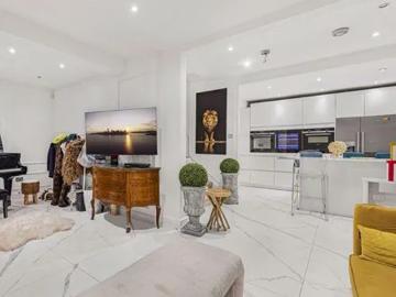 Fairfax Place, London, NW6 4EG, United Kingdom | 4 bed house for rent #137933045 | Rentberry