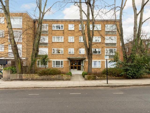 Fairfax Road, London NW6 2 bed flat to rent £2,750 pcm £635 pw