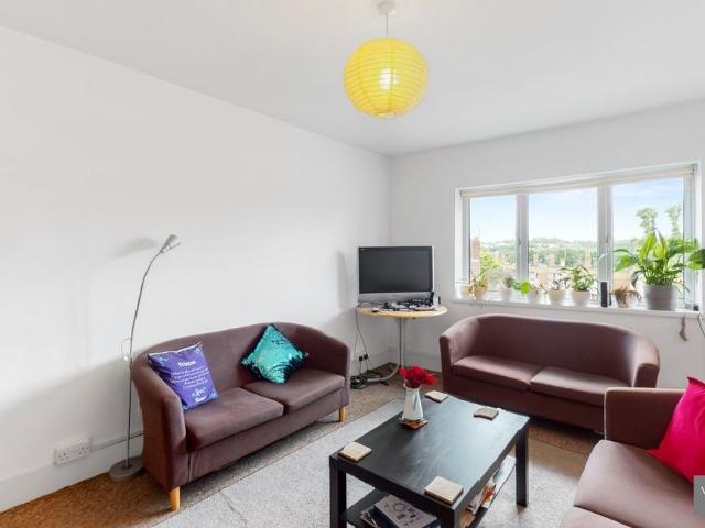 Fairfield Gardens, Crouch End, London N8, 3 bed flat to rent, £2,850 pcm | PrimeLocation