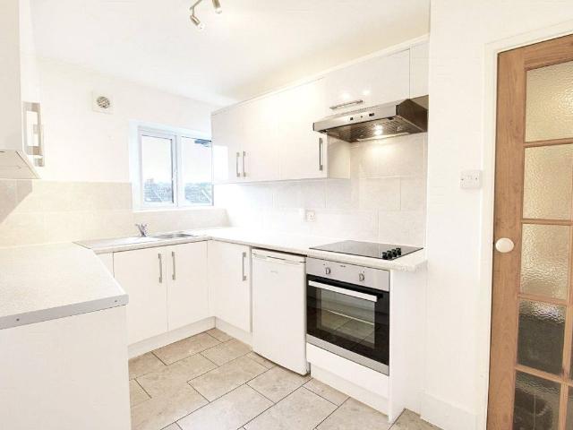 Fairfield Gardens, Hornsey, London N8, 3 bed flat to rent, £2,850 pcm | PrimeLocation