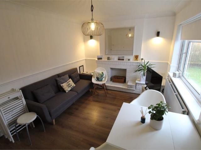 Fairfield Drive, Harrow HA2, 2 bed maisonette to rent, £1,700 pcm | PrimeLocation