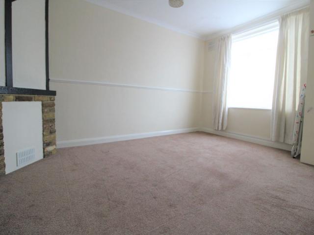 Fairfield Road, West Drayton UB7, 2 bed maisonette to rent, £1,700 pcm | PrimeLocation