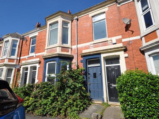 Fairfield Road, West Jesmond 2 bed flat to rent £1,100 pcm £254 pw