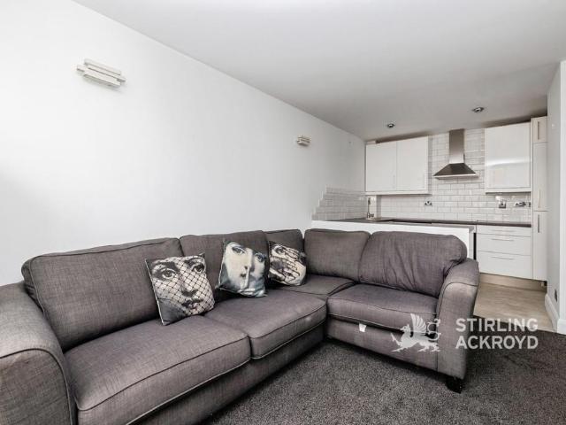 Fairfield Road, Bow, London, E3 1 bed apartment to rent £1,800 pcm £415 pw