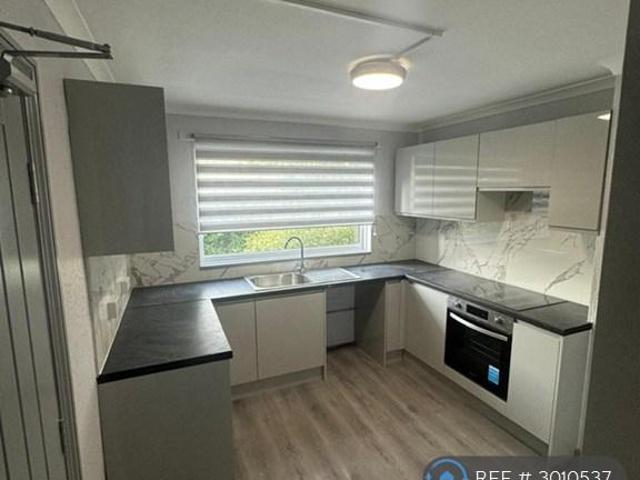 Fairfield Road, Braintree, CM7 6 bed semi detached house to rent £3,500 pcm £808 pw
