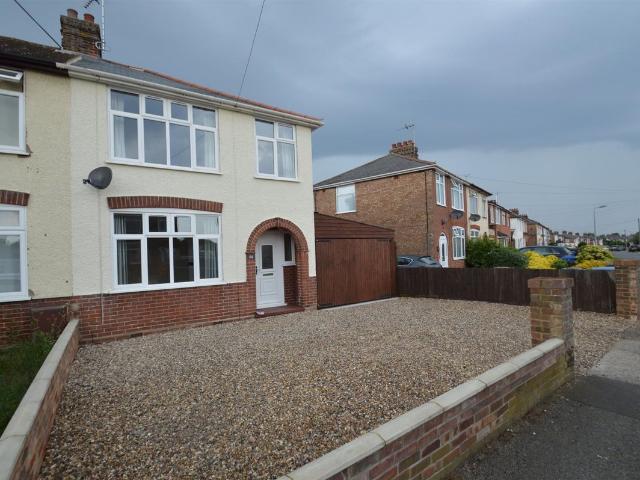Fairfield Road, Ipswich IP3, 3 bed semi detached house to rent, £1,250 pcm | PrimeLocation