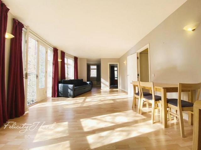 Fairfield Road, LONDON 2 bed apartment to rent £2,500 pcm £577 pw
