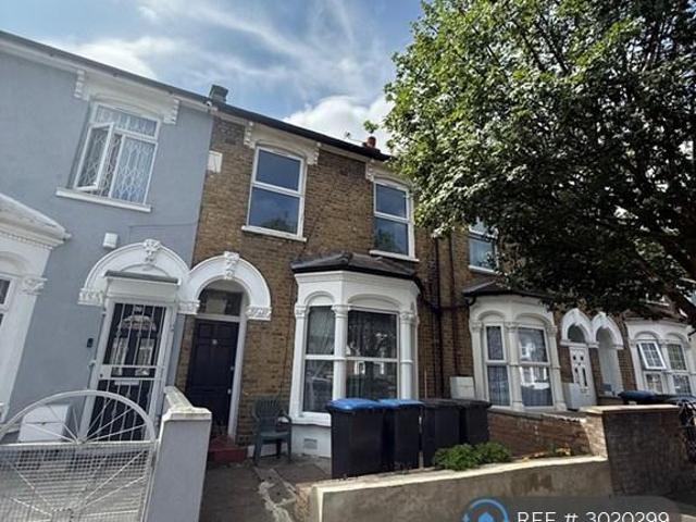 Fairfield Road, London, N18 2 bed flat to rent £1,700 pcm £392 pw