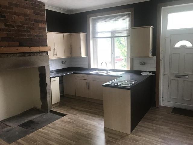 Fairfield Terrace, Wakefield WF5 1 bed terraced house to rent £695 pcm £160 pw