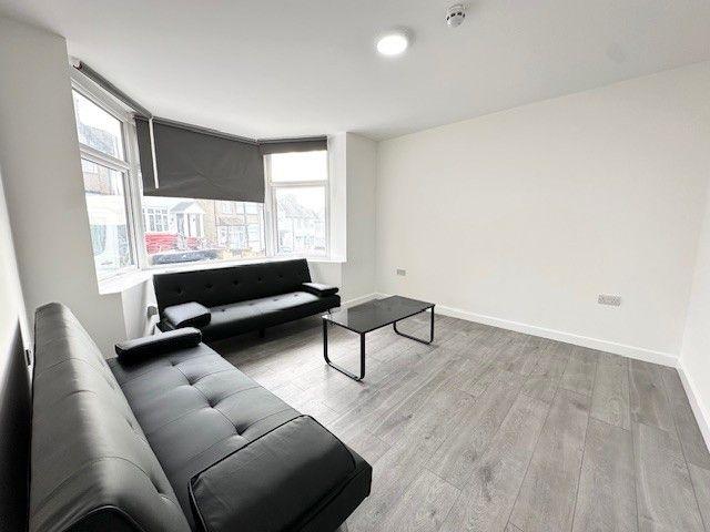 Fairfields Close, Kingsbury NW9, 6 bed semi detached house to rent, £4,200 pcm | PrimeLocation