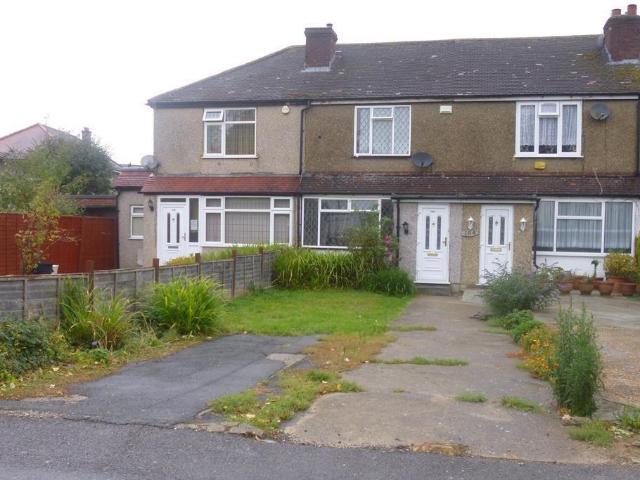 Fairholme Crescent, Hayes 3 bed terraced house to rent £1,800 pcm £415 pw