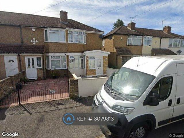 Fairholme Crescent, Hayes UB4, 3 bed end terrace house to rent, £2,350 pcm | PrimeLocation
