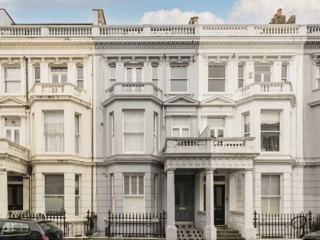 Fairholme Road