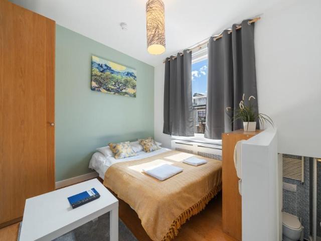 Fairholme Road, West Kensington, London W14, Studio to rent, £1,733 pcm | PrimeLocation