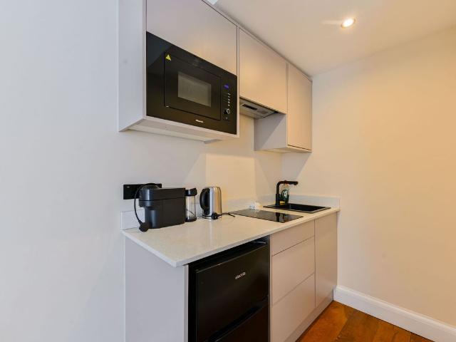 Fairholme Road, Barons Court, London W14, Studio to rent, £2,903 pcm | PrimeLocation