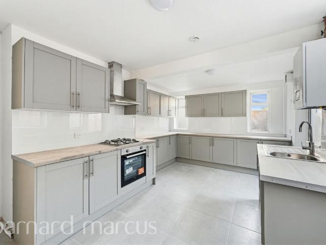 Fairholme Road, Croydon CR0, 4 bed terraced house to rent, £2,700 pcm | PrimeLocation