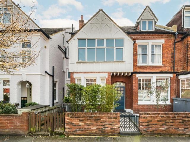 Fairlawn Avenue, Chiswick W4, 2 bed flat to rent, £2,253 pcm | PrimeLocation